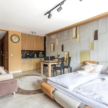 Green Park A4- Z Dostepem Do Basenu, Sauny, Jacuzzi, Silowni Apartment *